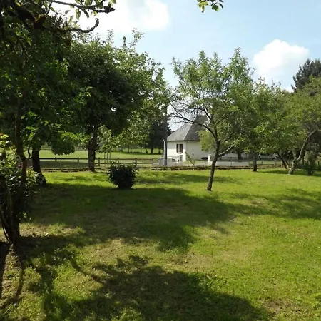 Maison Au Calme Avec Jardin, Cheminee Et Wi-fi, Proche Lacs Et Activites En Pleine Nature - Fr-1-742-253 Nyaraló Champagnac