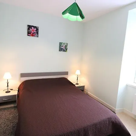 Holiday home Maison Au Calme Avec Jardin, Cheminee Et Wi-fi, Proche Lacs Et Activites En Pleine Nature - Fr-1-742-253 *
